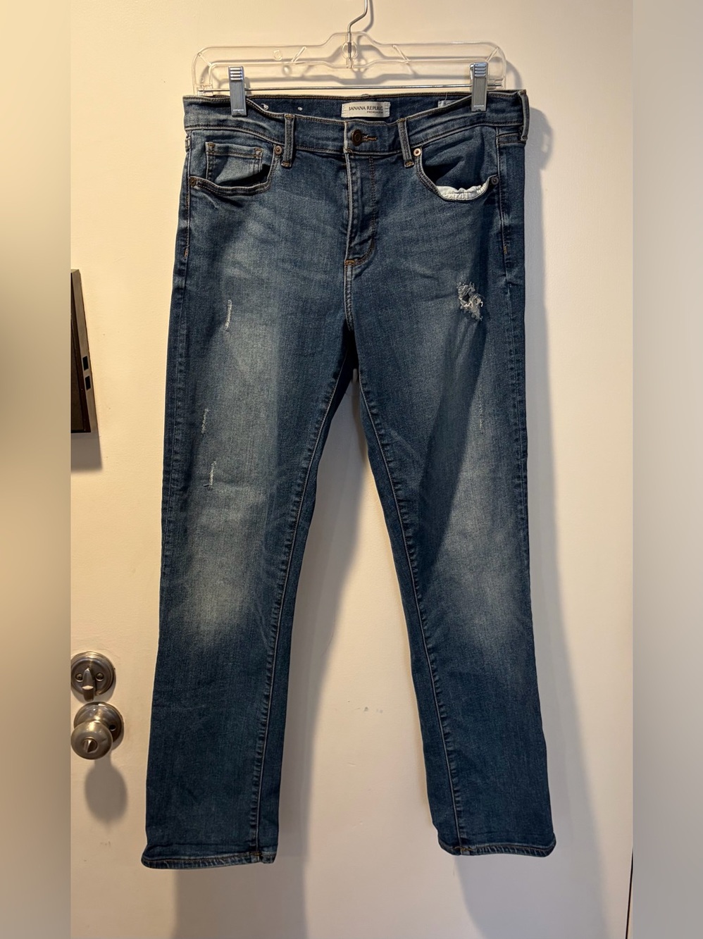 Banana Republic Women’s Straight Cut Jeans - Medium Blue